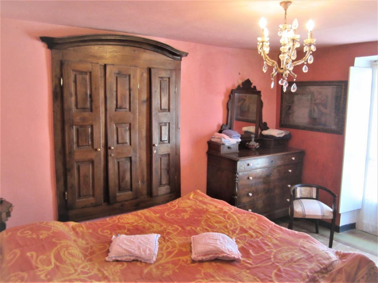B&B I Colori Dell'Arcobaleno Belvedere Langhe Exterior foto